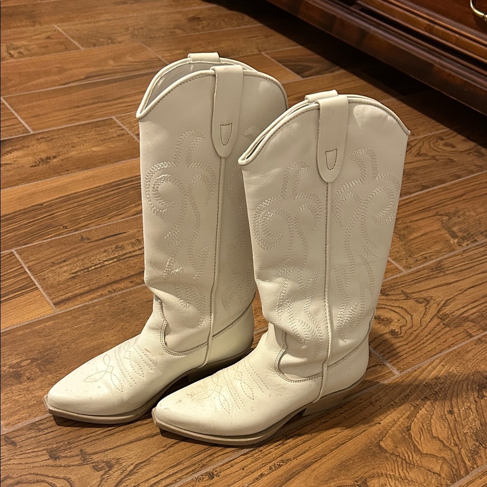 Steve Madden White Western Boots